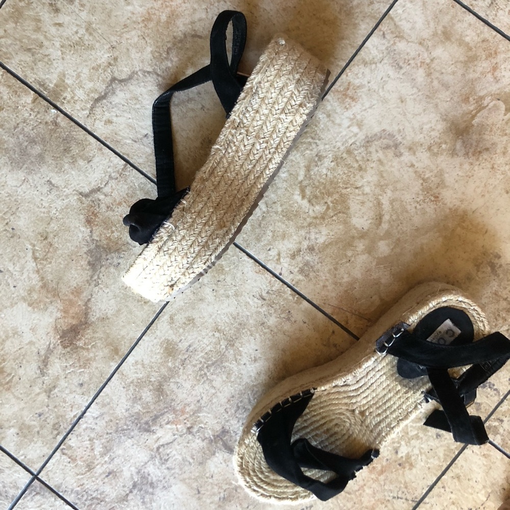 PLATFORM ESPADRILLE SANDALS - WOOVEN AND BLACK